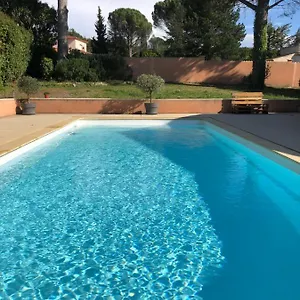  Hébergement de vacances De La Gayonne